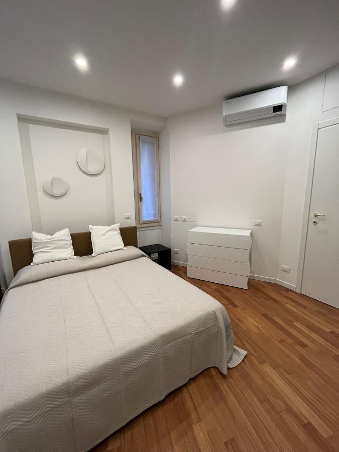 Casa Vercelli Delizioso Bilocale Moderno Nella Vecchia Milano מראה חיצוני תמונה