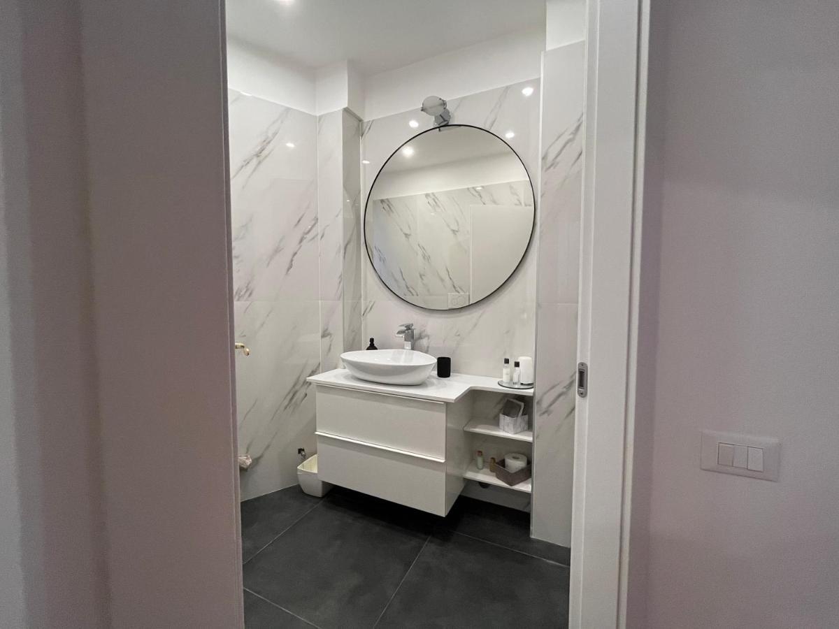 Casa Vercelli Delizioso Bilocale Moderno Nella Vecchia Milano מראה חיצוני תמונה
