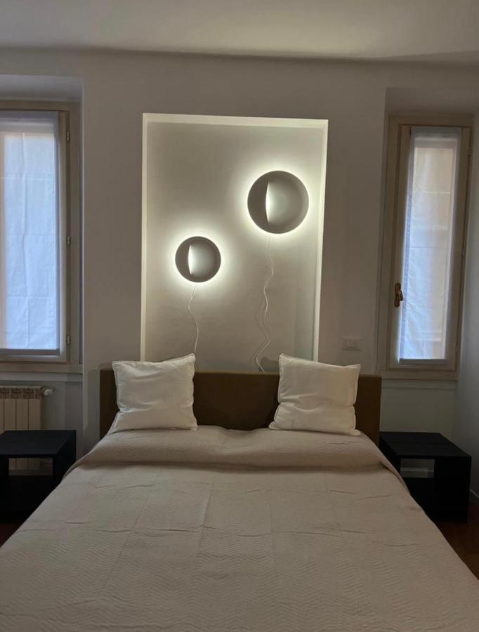 Casa Vercelli Delizioso Bilocale Moderno Nella Vecchia Milano מראה חיצוני תמונה