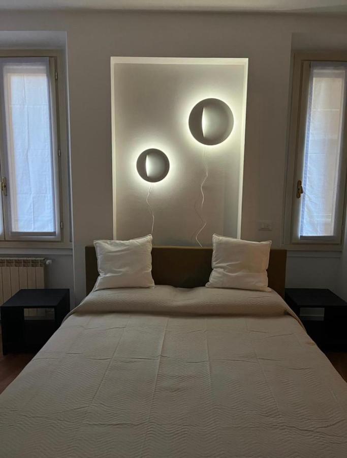 Casa Vercelli Delizioso Bilocale Moderno Nella Vecchia Milano מראה חיצוני תמונה